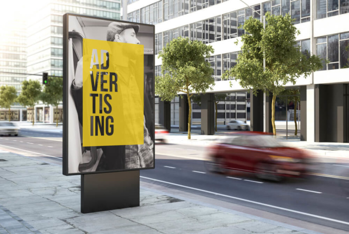 anúncio publicitário urbano