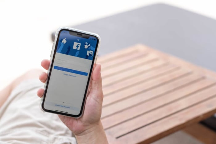 login no app mobile do facebook