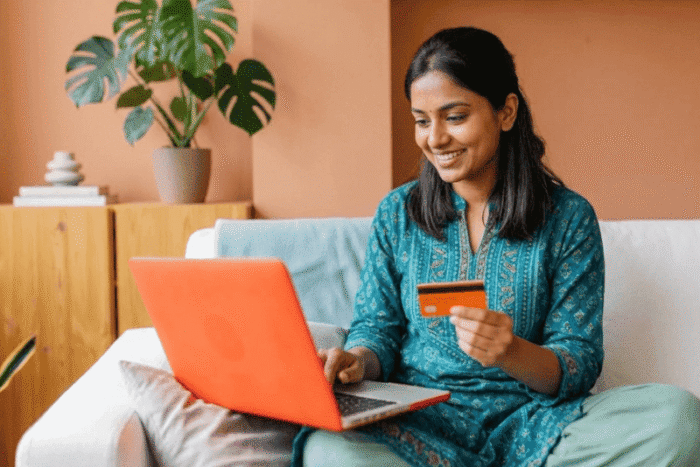 uma pessoa efetuando uma compra em um e-commerce
