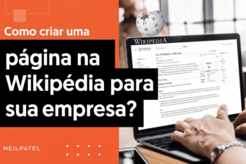 Uma pessoa navegando na wikipedia por um computador